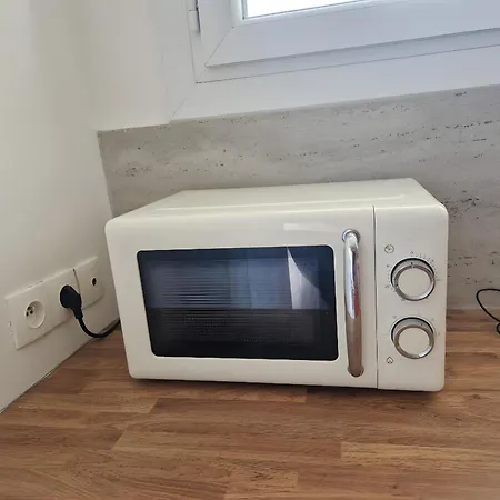 Avec Jardin Apartment *