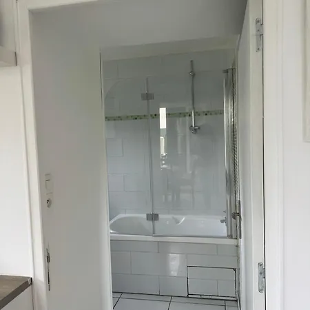 Avec Jardin Apartment *
